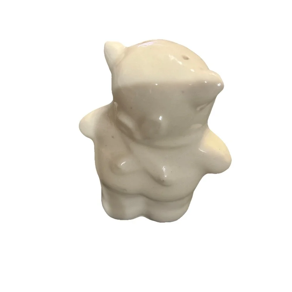 One Shawnee Pottery SMILEY PIG , Salt OR Pepper Shaker